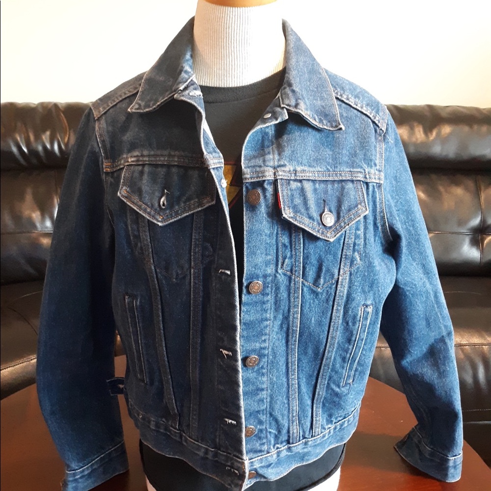Classic Vintage Levi’s denim jacket Size Medium